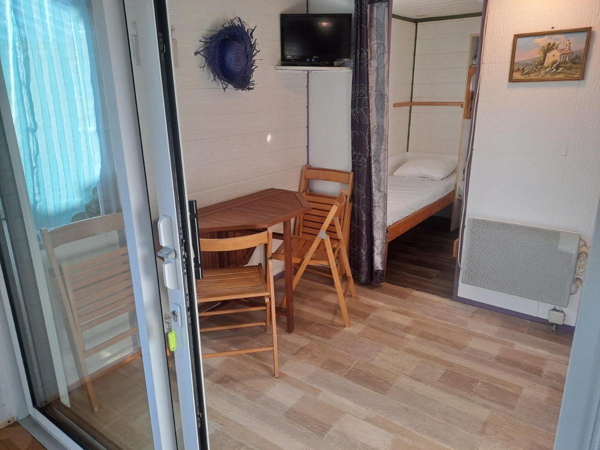 Chalet Pour 5 Personnes Equipe Sur Emplacement Privatif Dans Camping 4 Etoiles Appartenant Et Gere Par Un Particulier 호텔 푸아 외부 사진