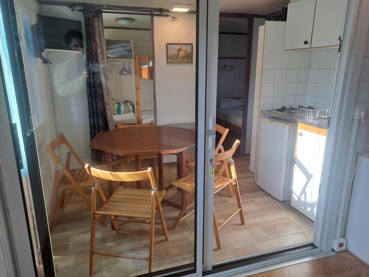 Chalet Pour 5 Personnes Equipe Sur Emplacement Privatif Dans Camping 4 Etoiles Appartenant Et Gere Par Un Particulier 호텔 푸아 외부 사진